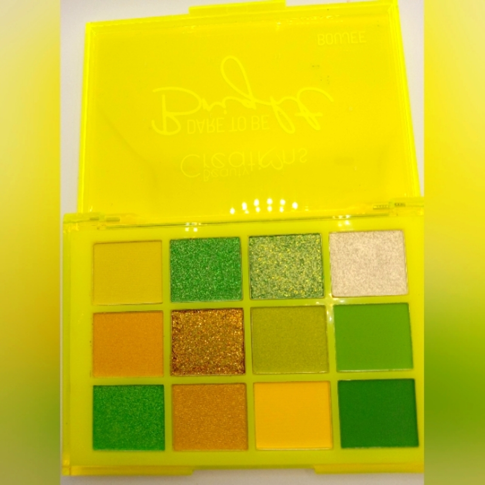 Beauty creations  dare to be bright palette